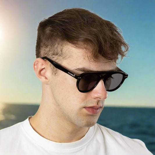 City - Black Frame Black Tint