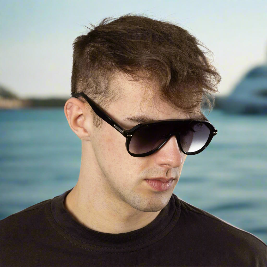 Ashbourne - Black Frame Gradient Black Lens