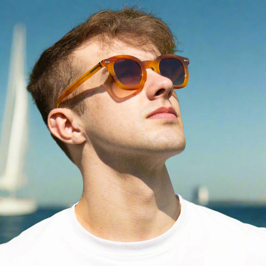 Shenstone - Tortoise Frame Red Lens